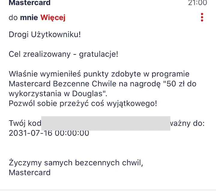 Wiadomość z voucherem Douglas 50 zł, kod i PIN zasłonięte