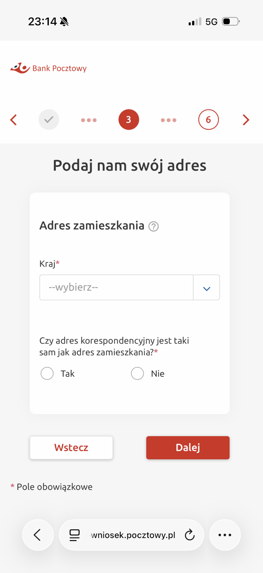 Adres zamieszkania i pytanie o adres korespondencyjny.