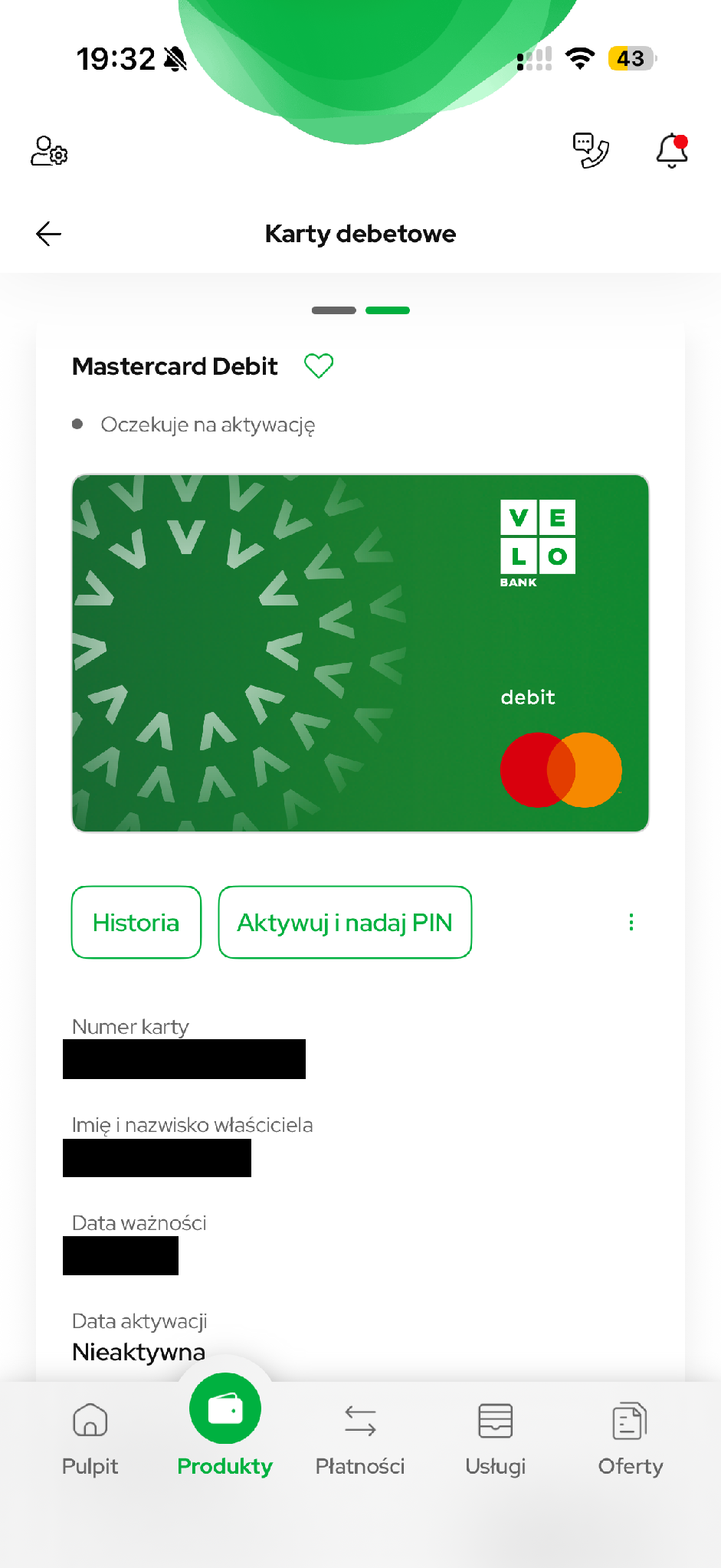 Nieaktywna karta fizyczna z przyciskiem aktywacji i nadania PIN.